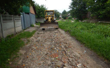 Облаштовується Стік Води На Вулицях Рувуцького Та Декабристів