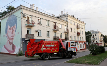 Понеділок Починається… В Неділю